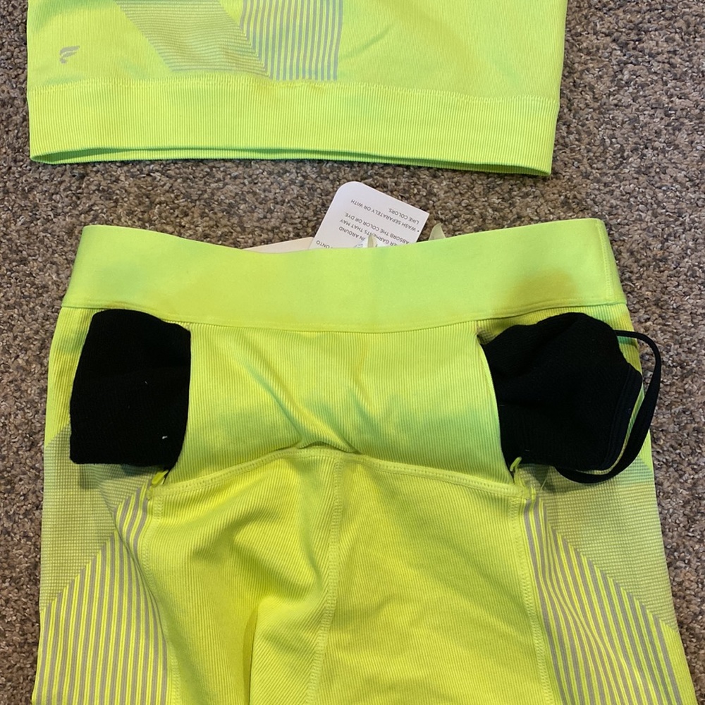 Fabletics set - Picture 6 of 8